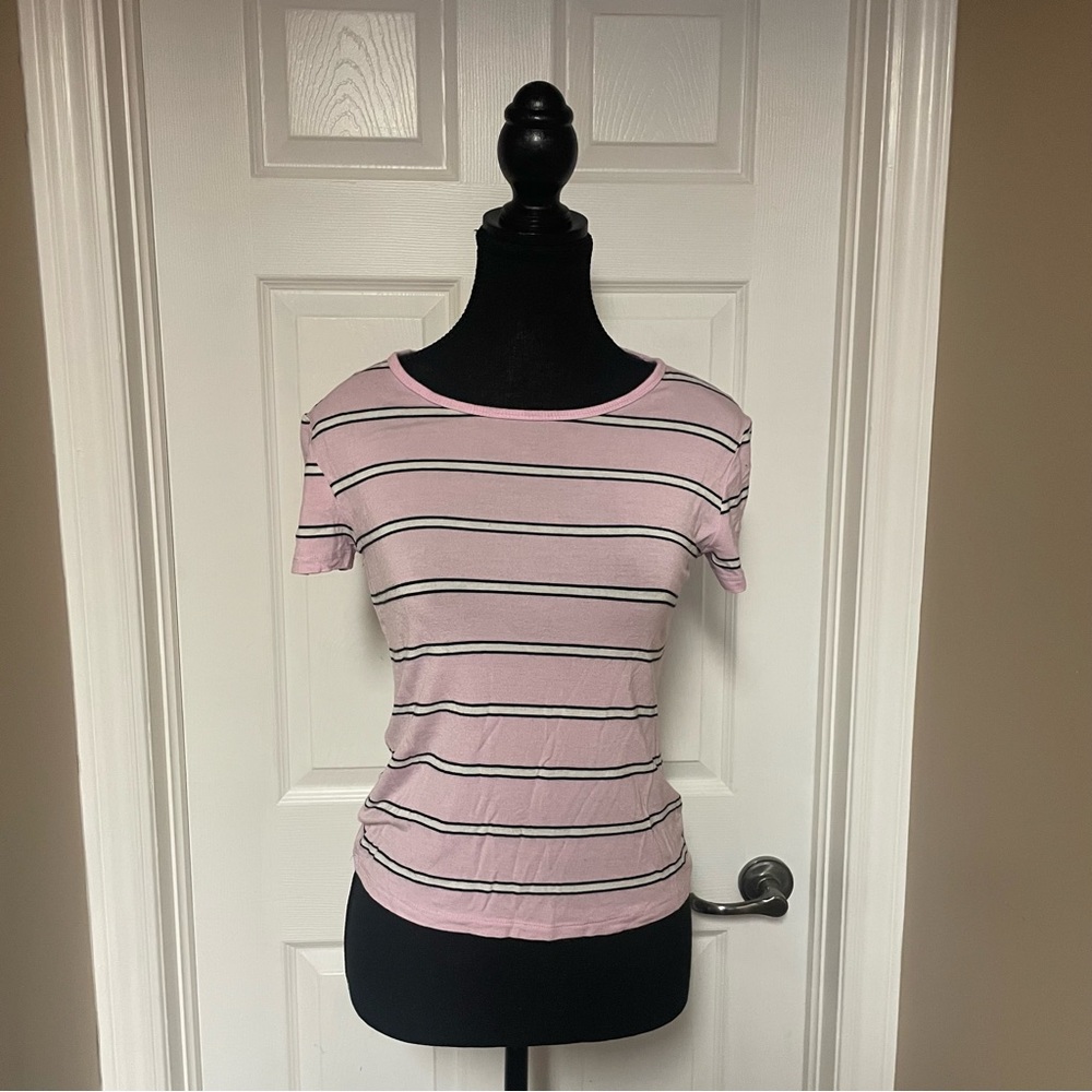 Women’s small t-shirt